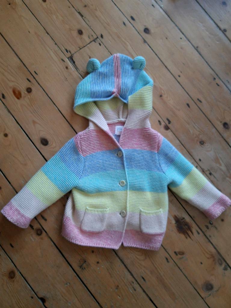 gap rainbow hoodie